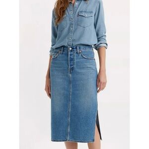 Levi’s Side Slit Skirt Medium Wash Denim Midi Skirt Size 27 NWT Western Boho